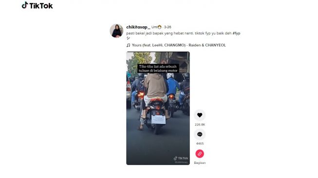 Tulisan di sepeda motor. [TikTok]