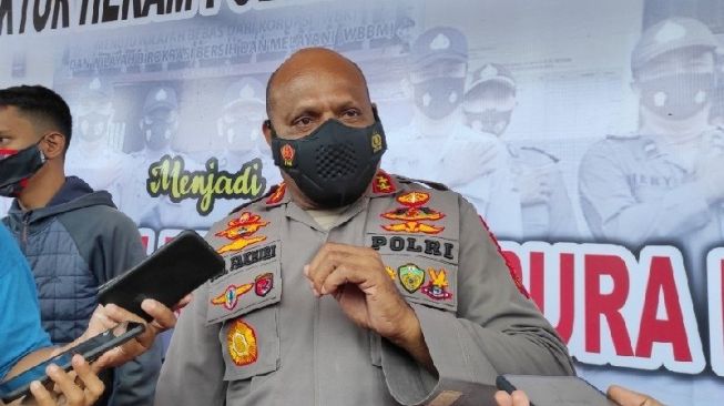 Minta Proyek BTS Disetop usai 8 Karyawan PTT Dibunuh OPM, Kapolda Papua: Jangan Datang Diam-diam