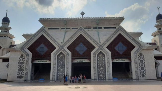 Masjid At-Tin Jakarta Timur Tiadakan Itikaf pada Ramadan 2021