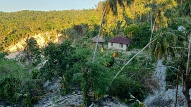 Siklon Seroja, 294 KK di Desa Tunbaun NTT Kehilangan Tempat Tinggal