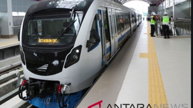 LRT Sumsel Kini Wajib Pakai Uang Elektronik, Berlaku 1 Desember 2021