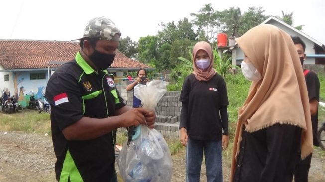 Sambut Ramadhan, Pemuda Asal Purworejo Ubah Sampah Jadi Makanan