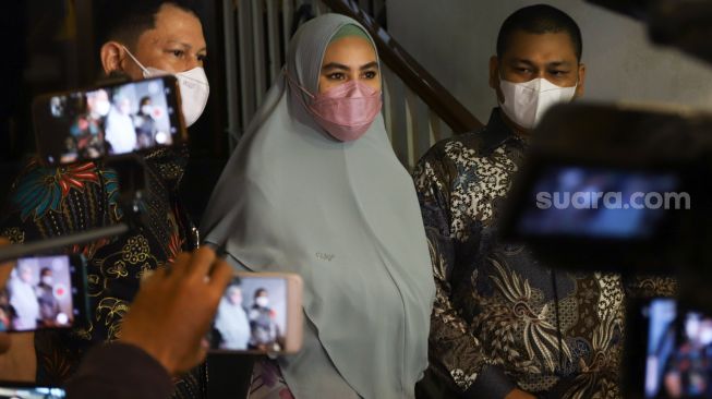 Dokter Richard Tak Hadiri Mediasi, Kartika Putri Merasa Dipermainkan