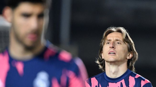 Gelandang Real Madrid, Luka Modric. [Tiziana FABI / AFP]