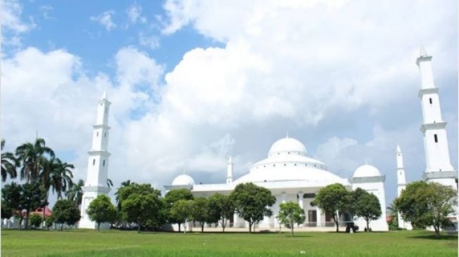 Wisata Religi, Ini 4 Masjid Indah dan Unik di Bengkulu