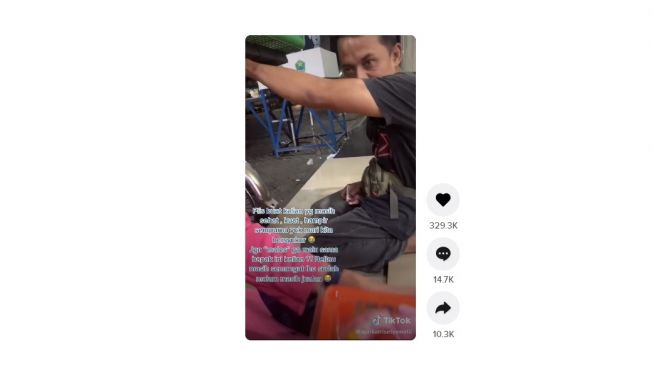 Pedagang mainan penyandang disabilitas. [TikTok]