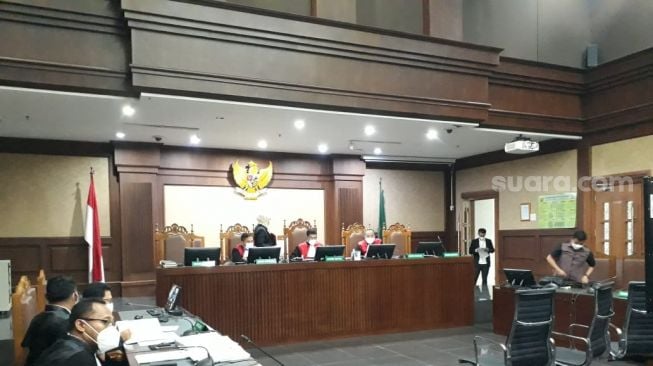 Nama Aziz Syamsuddin dan Fahri Hamzah Disebut-sebut di Sidang Kasus Benih Lobster