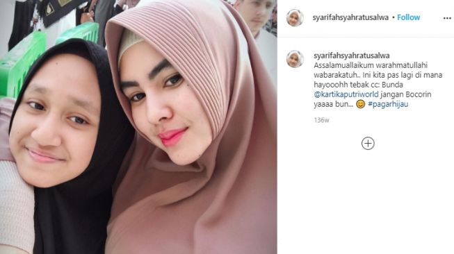 Potret kedekatan Kartika Putri dan Syarifah Syahra. [Instagram]