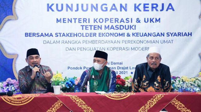 Teten Masduki Harap Ponpes Sunan Drajat Lamongan Jadi Jaringan Ritel Modern