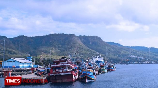 Warga NTT Dihimbau Waspada Potensi Gelombang Tinggi 4 Meter Selama 3 Hari ke Depan