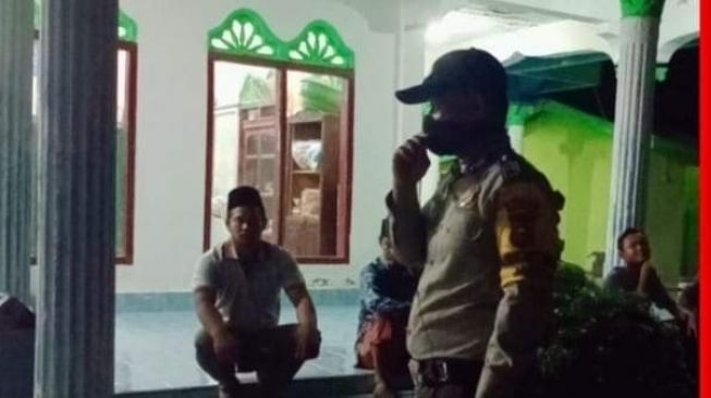Polsek Simpang Kanan Sosialisasi Prokes di Masjid