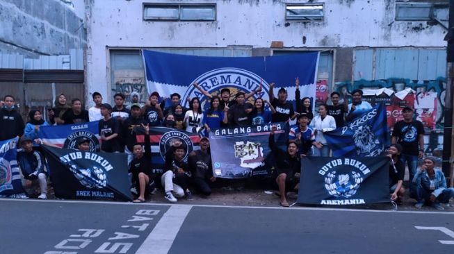 Guyub Rukun Aremania Galang Dana Bantuan untuk Korban Gempa Malang