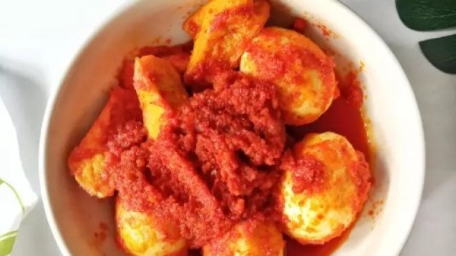 Jadwal Buka Puasa Denpasar 17 April dengan Telur Tahu Bumbu Bali