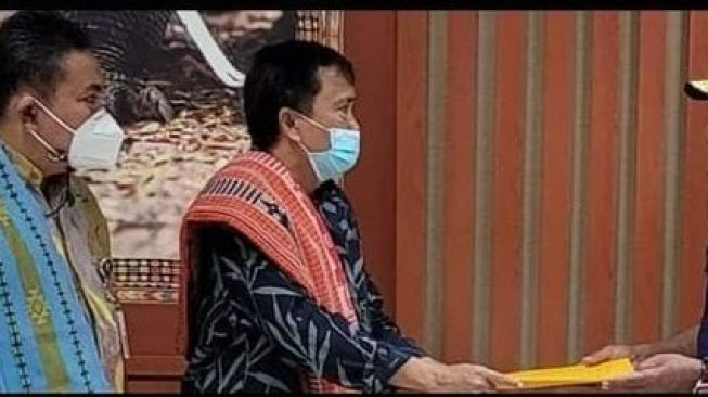 Donasi Tiba, Plt Gubernur Sulsel : Alhamdulillah, Bantuan Tiba di NTT