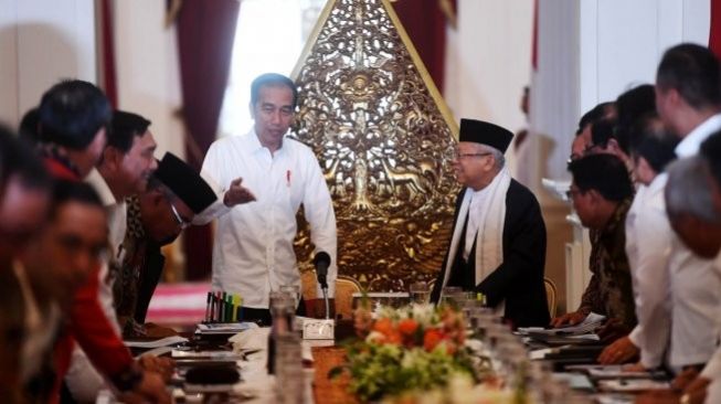 Presiden Jokowi Diisukan Reshuffle Menteri Inisial M, Moeldoko?