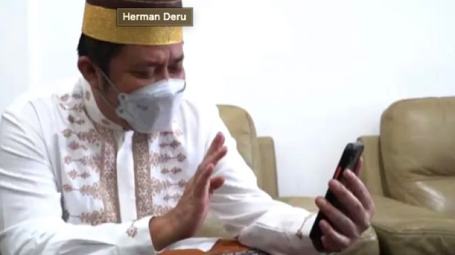 Video Call Perawat Korban Penganiayaan, Herman Deru Doakan Kesembuhan