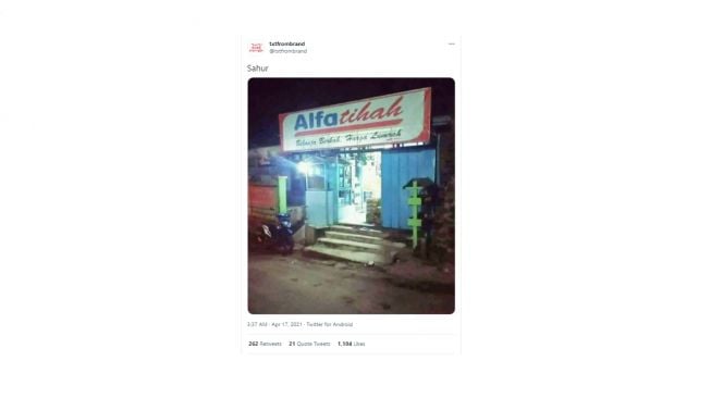 Minimarket pakai nama plesetan. [Twitter]