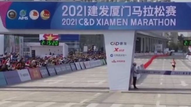 Lomba lari marathon Xiamen Marathon 2021 viral di media sosial. Dihadiri 12 ribu peserta dan ribuan panitia / [SuaraSulsel.id / Istimewa]