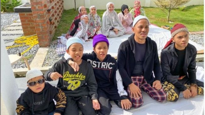 Potret rumah mewah Gen Halilintar di Malaysia. [Instagram/genhalilintar]