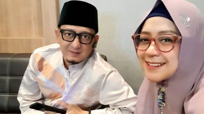 6 Artis Menikah dengan Ustaz, Ada yang Cerai Hingga Kembali Rujuk