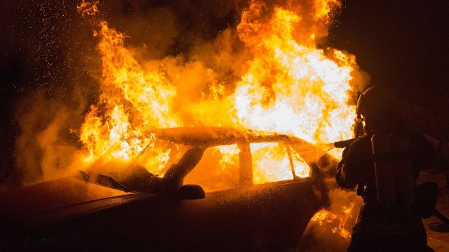 Mobil Dinas Milik Lapas Pekanbaru Dibakar Orang Tak Dikenal