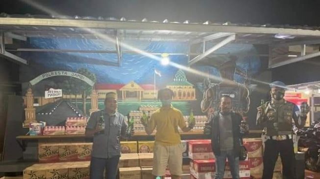 Semalam Razia, Polresta Jambi Amankan 1000 Lebih Botol Miras