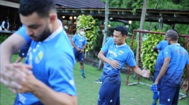 Pascacedera, Dedi Kusnandar Sudah Latihan Ringan Bareng Pemain Persib