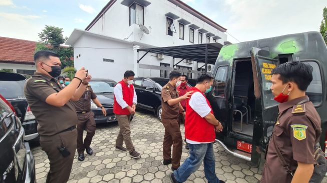 Eks Kadis Pendidikan Tulangbawang Ditahan, Terlibat Korupsi DAK