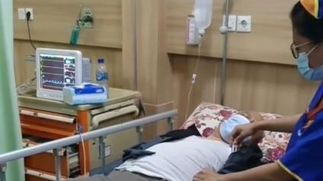 Ustadz Zacky Mirza di rawat di rumah sakit [Ist]