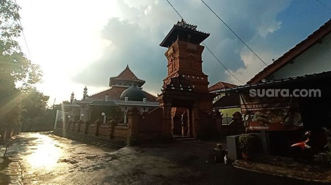 Didirikan oleh Kiai Udan Panas, Masjid Ini Mirip Bangunan Menara Kudus