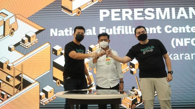 Mentan Syahrul Yasin Limpo meresmikan National Fulfillment Center (NFC) milik TaniHub. (Dok. Kementan)