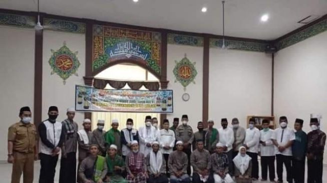 Safari Ramadhan di Ponpes Tahfiz Satu Qur’an, Wabup Berikan Bantuan