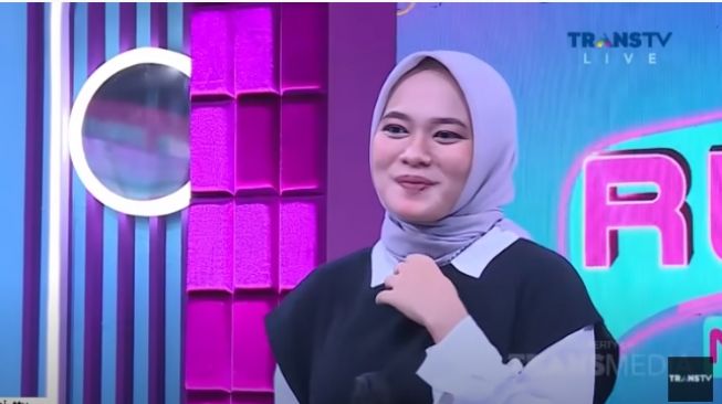 Bukan 'Gelay' Ternyata Kata Ini yang Diucapkan Nissa Sabyan dan Jadi Viral