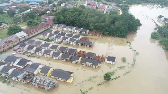 Drainase Tersumbat, Disebut Jadi Penyebab Banjir di Pekanbaru