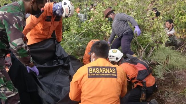 4 Hari Hilang, Gadis Kecil Tewas, Jasadnya Dikubur di Ladang Gambir 50 Kota