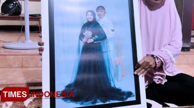 Pengantin Baru, Istri Kru Kapal Selam KRI Nanggala-402 Alami Syok