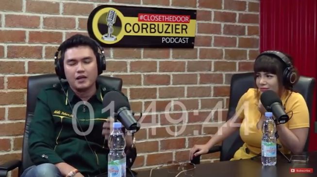 Tangkapan layar Aldi Taher datang ke podcast Deddy Corbuzier. [YouTube]