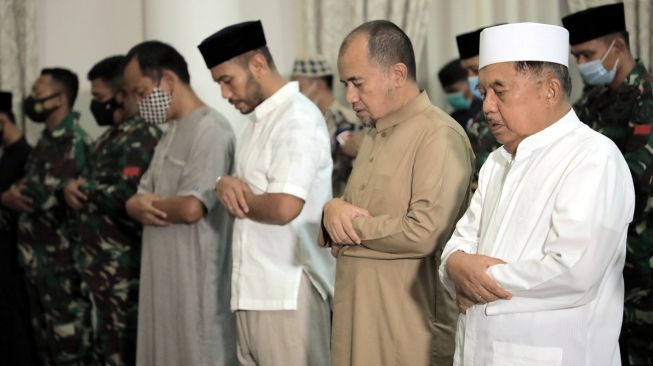 Salat Gaib untuk Awak KRI Nanggala-402, JK: Belasungkawa Sedalam-dalamnya