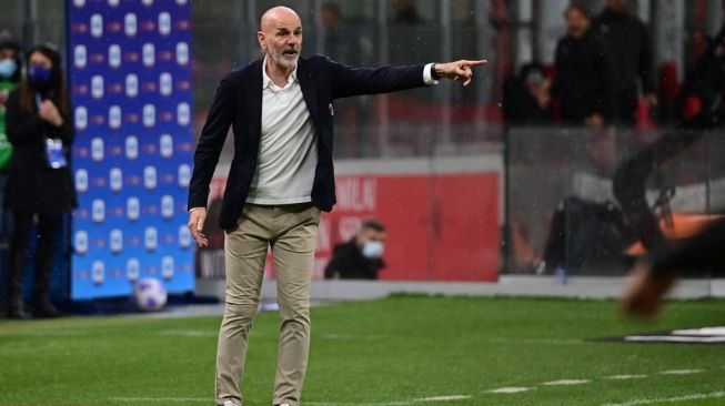 Pelatih AC Milan, Stefano Pioli. [MIGUEL MEDINA / AFP]