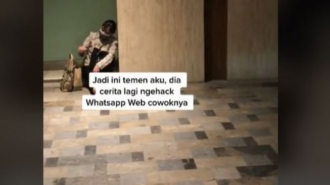 Hack WhatsApp Pacar, Wanita Ini Baru Sadar Ditinggal Tunangan (tiktok.com/@sipraz123)