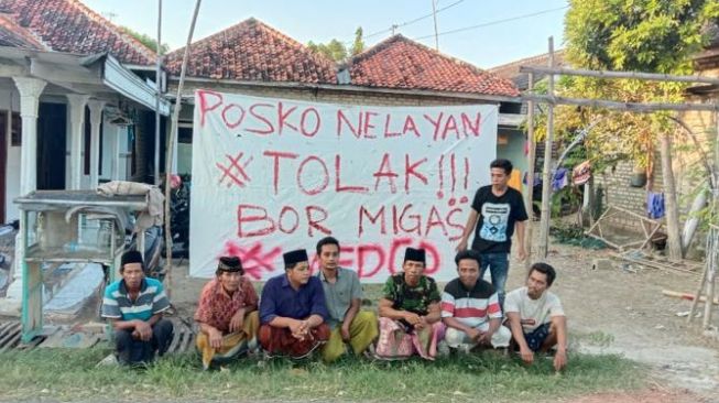 Nelayan Pamekasan Buka Posko Tolak Pengeboran Migas Perairan Pademawu