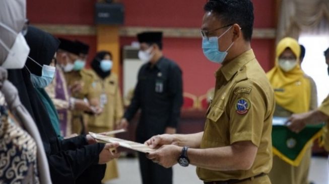 Alhamdulillah, Ratusan Guru Ngaji di Pontianak Dapat Bantuan Uang Transport