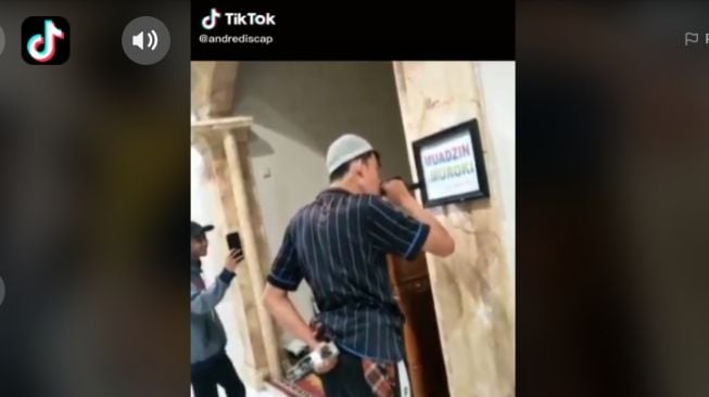 Panik! Niat Bangunkan Sahur Pakai Toa Masjid, Malah Salah Pencet Tombol Ini