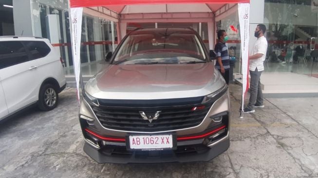 Fitur Lebih Canggih, Wuling Solo Bidik Penjualan 45 Unit Almaz RS Per Bulan