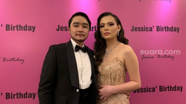 Abash dan kekasihnya, Jessica alias Jeje [Suara.com/Yuliani]