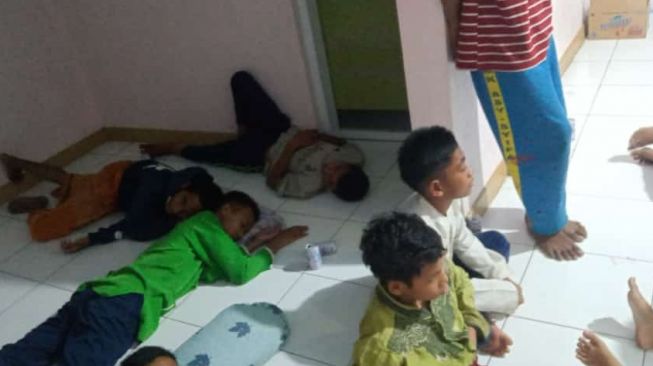 Puluhan Santri di Bekasi Keracunan Massal Usai Buka Puasa Bersama