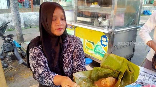 Icip-icip Lembutnya Kue Jongkong yang Hanya Muncul Setiap Ramadhan