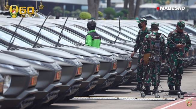 Deretan Mobil dinas baru TNI AD (Youtube)
