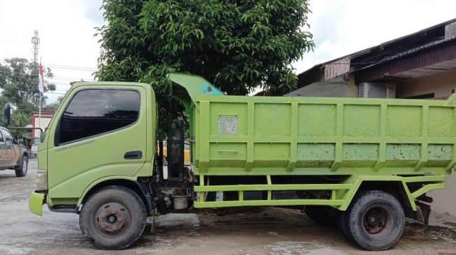 Sopir Truk Teriak Ketakutan Lindas Sesuatu, Ternyata Tubuh Manusia