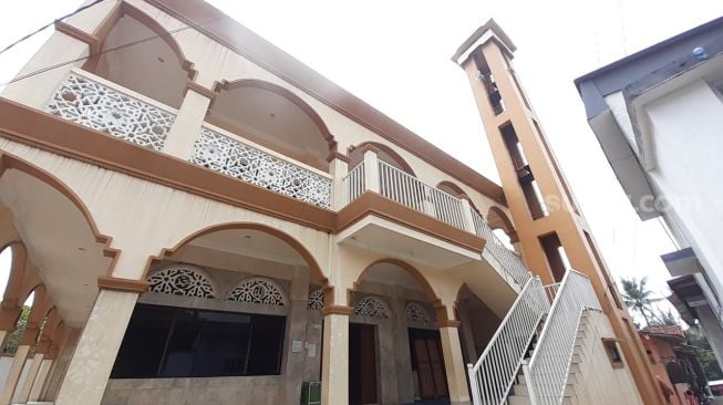 Masjid Al-Muttaqin terletak di Kampung Lengkong Kyai atau Lengkong Ulama, Desa Lengkong Kulon, Kecamatan Pagedangan, Kabupaten Tangerang. Masjid ini menjadi saksi bisu perjuangan Raden Aria Wangsakara dakwah sebarkan Islam dan mengusir penjajah Belanda. [SuaraJakarta.id/Wivy Hikmatullah]